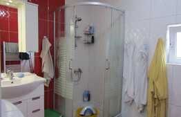 Apartament 3 camere + nisa de dormit, 80 mp, parcare, zona Aleea Tazlau