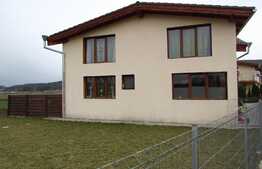 Casa individuala cu 5 camere, 126 mp utili, teren de 500 mp, zona Gilau!