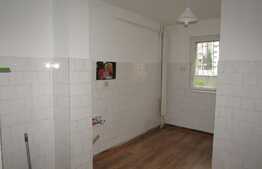 Apartament 4 camere, 77 mp, decomandat, zona Big