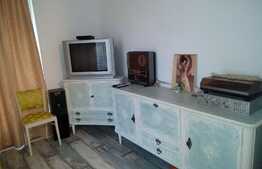 Apartament personalizat, 3 camere, 58 mp, mobilat si utilat! Zona strazii Florilor!