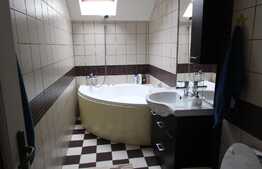 Apartament 2 camere, cochet! Zona strazii Florilor!