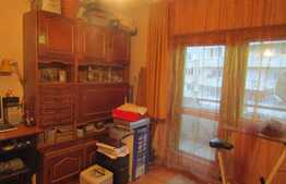 Apartament 3 camere, 72 mp, decomandat, garaj, boxa, zona Sala Sporturilor