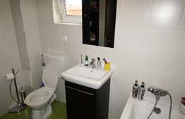 Garsoniera de vanzare, 39 mp, loc de parcare, zona strazii Florilor