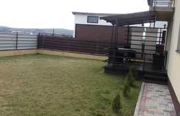 Casa de vanzare 218 mp, teren 381 mp, front 28 ml, zona Ira