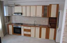 Apartament de vanzare 2 camere, 60 mp, Garaj! zona Terra!