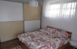 Apartament de vanzare 2 camere, 60 mp, Garaj! zona Terra!
