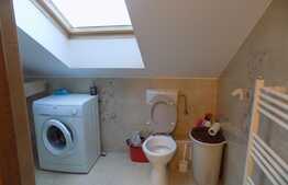 Apartament la mansarda de inchiriat, 4 camere, 68 mp! Zona strazii Florilor!