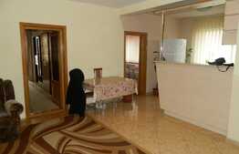 De inchiriat apartament cu 3 camere, 80 mp, parcare, terasa,  zona Expo Transilvania