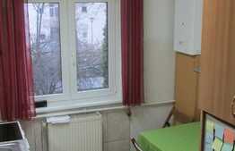 Apartament 3 camere, 63 mp, decomandat, zona Piata Flora