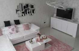 Apartament 3 camere, 70 mp, zona strazii Parang