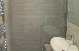 Apartament 3 camere, 70 mp, zona strazii Parang