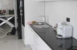 Apartament 3 camere, 70 mp, zona strazii Parang