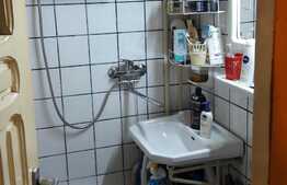 De vanzare 2 camere, 38 mp, zona Piata Hermes