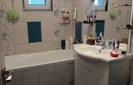 De vanzare apartament 3 camere, 64 mp, 2 locuri de parcare, zona Kaufland