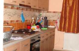 De vanzare apartament 3 camere, 64 mp, 2 locuri de parcare, zona Kaufland