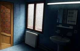 Apartament 2 camere, etaj intermediar, parcare, zona strazii Horea