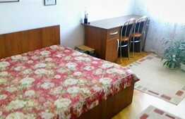 Apartament 3 camere, 90 mp, decomandat, garaj, prima inchiriere, 2 balcoane, zona Grădini Mănăștur