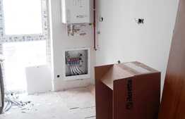 Apartament semifinisat cu 2 camere, 49 mp, garaj, zona Iulius Mall