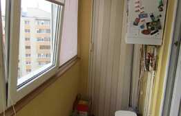 Apartament 2 camere, 43 mp, decomandat, parcare, boxa, zona McDonalds
