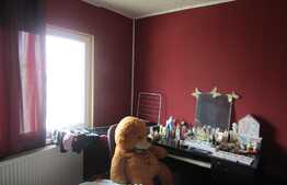 Apartament 4 camere, 77 mp, parcare, boxa, zona Profi