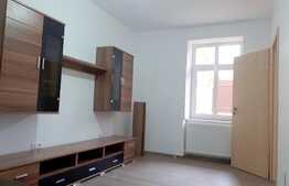 Apartament 2 camere, 42 mp, decomandat, terasa de 40 mp, zona Opera Maghiara