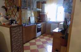 Apartament de vanzare 2 camere, 50 mp, zona strazii Stejarului!