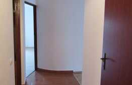 De vanzare apartament 3 camere, 100 mp, parcare, zona strazii Campului