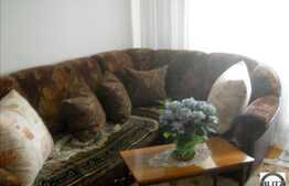 3 camere de vanzare, in zona strazii Grigore Alexandrescu. Boxa 6 mp inclusa