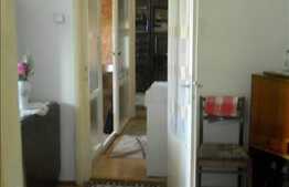 3 camere de vanzare, in zona strazii Grigore Alexandrescu. Boxa 6 mp inclusa