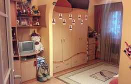 Apartament 2 camere, 51 mp, decomandat, boxa subsol, zona strazii Fabricii