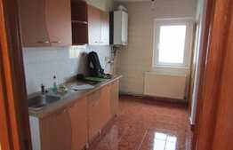 Apartament 4 camere, 76 mp, decomandat, parcare, zona Hotel Golden Tulip
