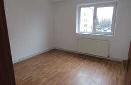 Apartament 4 camere, 76 mp, decomandat, parcare, zona Hotel Golden Tulip