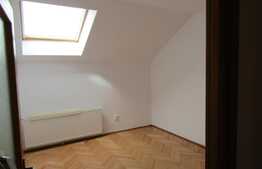 Apartament 6 camere, 160 mp, decomandat, garaj, parcare, zona Mircea Eliade