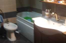 De vanzare apartament 3 camere, 83 mp, zona strazii Alverna