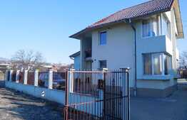 Casa individuala 257 mp utili, teren de 1948 mp, front 24 ml