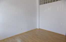 Apartament 3 camere, 97 mp, nemobilat, imobil nou, garaj, zona Piata 1 Mai