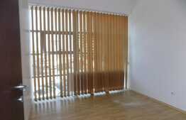 Apartament 3 camere, 97 mp, nemobilat, imobil nou, garaj, zona Piata 1 Mai