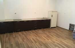 Apartament 3 camere, 82 mp, garaj, imobil nou, zona Piata 1 Mai