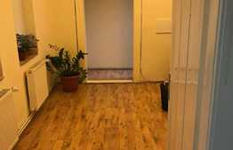 Spatiu pentru birouri, 4 incaperi, zona centrala