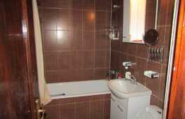 2 camere, decomandat, 48 mp, 2 parcari, boxa, garaj, zona Spitalul de Recuperare