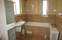 Apartament 3 camere, 90 mp, terasa de 35 mp, parcare, zona strazii Fagului