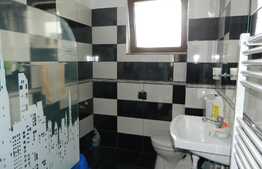 Apartament 2 camere, decomandate, 60 mp, 2 balcoane, parcare, zona Emag