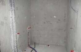 De vanzare 2 camere, 46 mp, semifinisat, zona Terra!