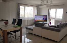 APARTAMENT DEOSEBIT LA CHEIE ! 80 mp, 3 camere, zona strazii Donath