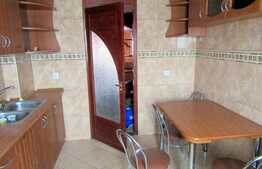 Apartament 3 camere, 75 mp, parcare , zona Golden Tulip