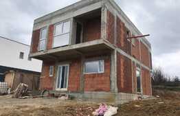 Casa individuala 150 mp utili, teren de 582 mp, front 25 ml, semifinisata