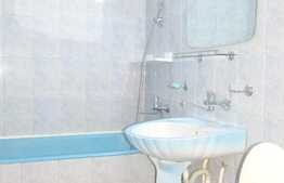 Apartament 2 camere, decomandat, zona strazii Tasnad