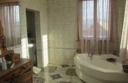 Casa individuala de 180 mp, teren de 310 mp! Zona Luna de Sus!