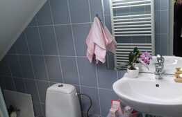 Apartament pe doua niveluri, 3 camere, 71 mp! Zona Tauti!