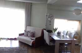 Apartament pe doua niveluri, 3 camere, 71 mp! Zona Tauti!